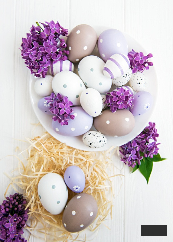 Purple and Lavender Egg Decorating Ideas