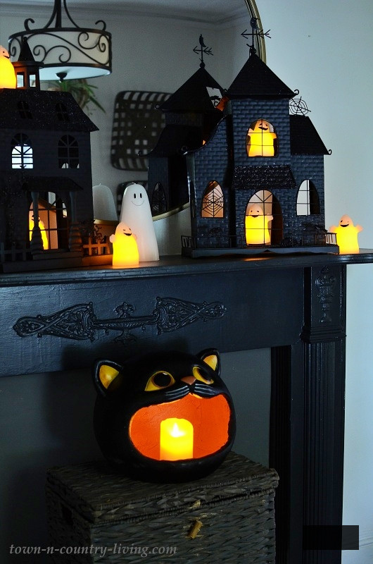 Black Halloween Mantel with Houses and Ghosts