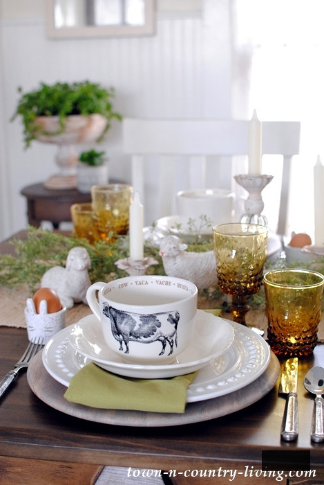 Cozy Farmhouse Easter Brunch Table Setting