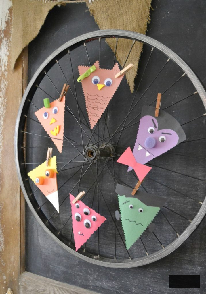 If you are searching for some enjoyable autumn crafts for children, click here to discover fun crafts that your kids can make for the lovely fall season.