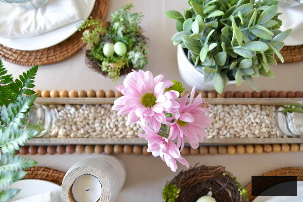 If you are in search of stunning Easter tablescapes, click over to discover how simple it is to bring spring to your table without hassle or excessive effort.