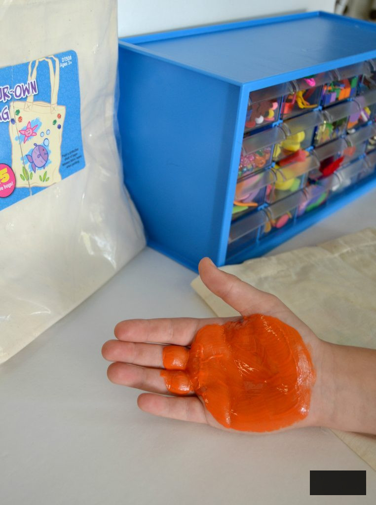 If you are searching for some enjoyable autumn crafts for children, click here to discover fun crafts that your kids can make for the lovely fall season.