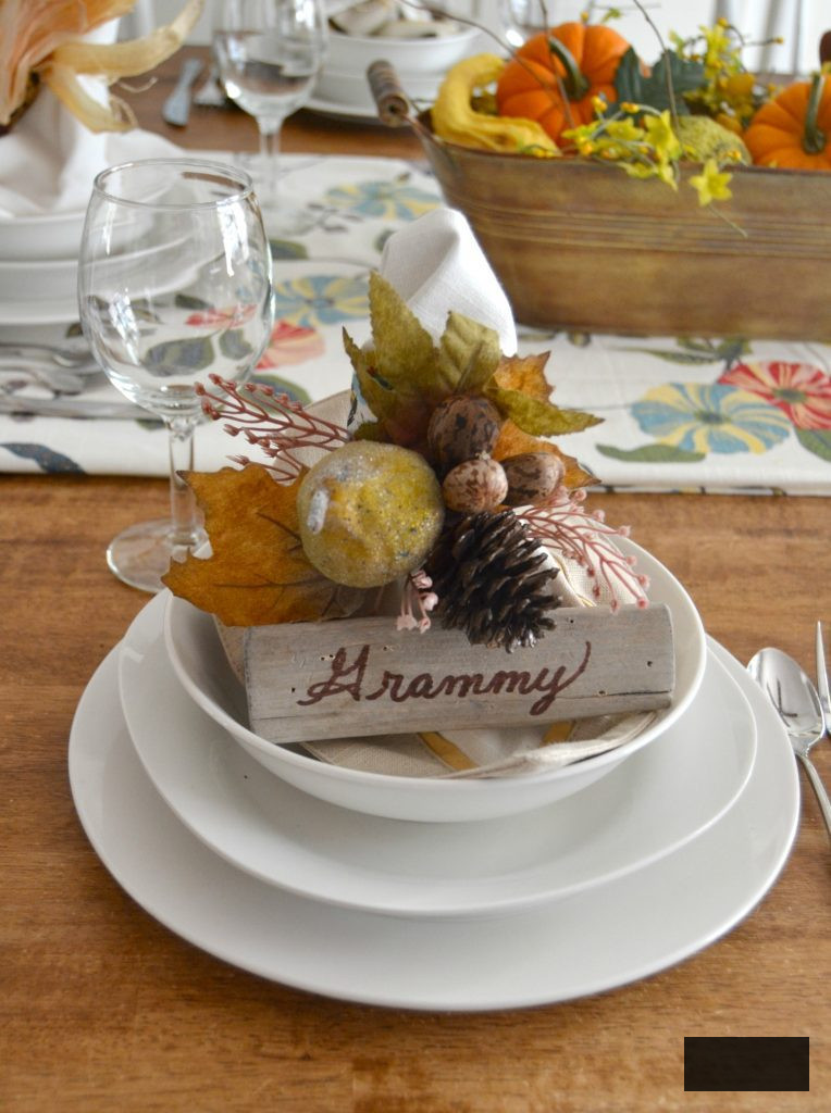 If you aim to create a lovely Thanksgiving Tablescape this year, click over to view this simple nature inspired Thanksgiving Tablescape.