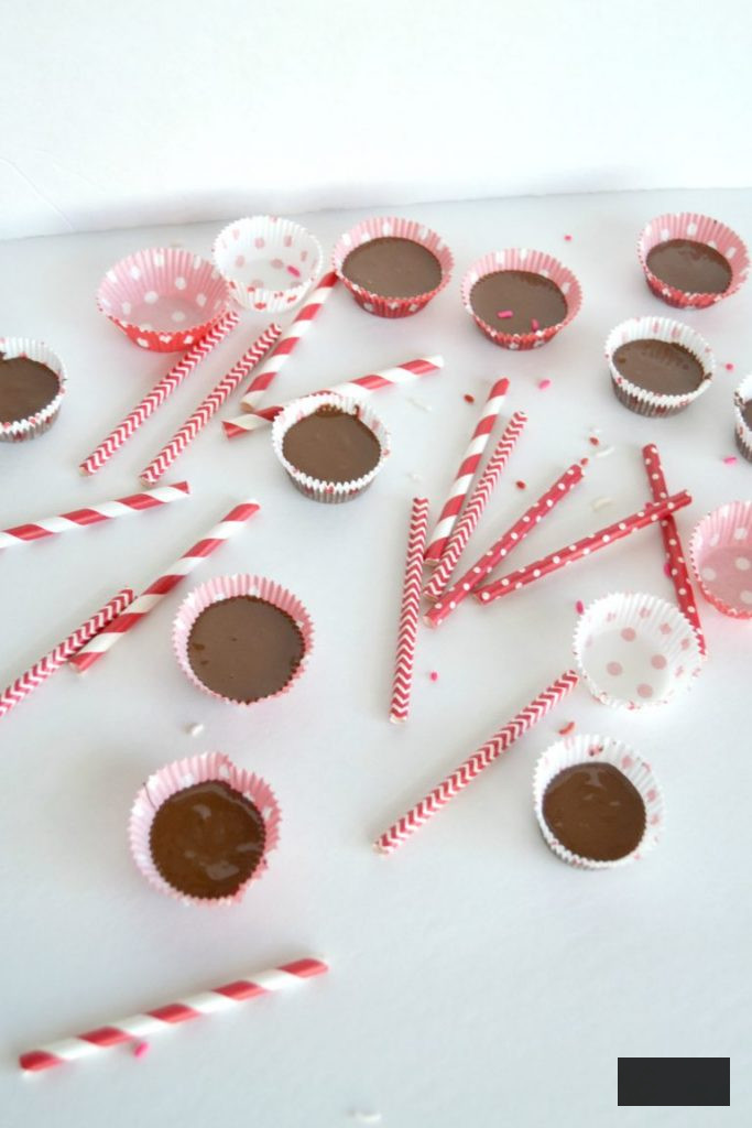 If you are searching for a fantastic homemade valentines concept, this is it. Click over to discover the recipe for these delightful, homemade chocolate valentines that will bring joy to your valentine.