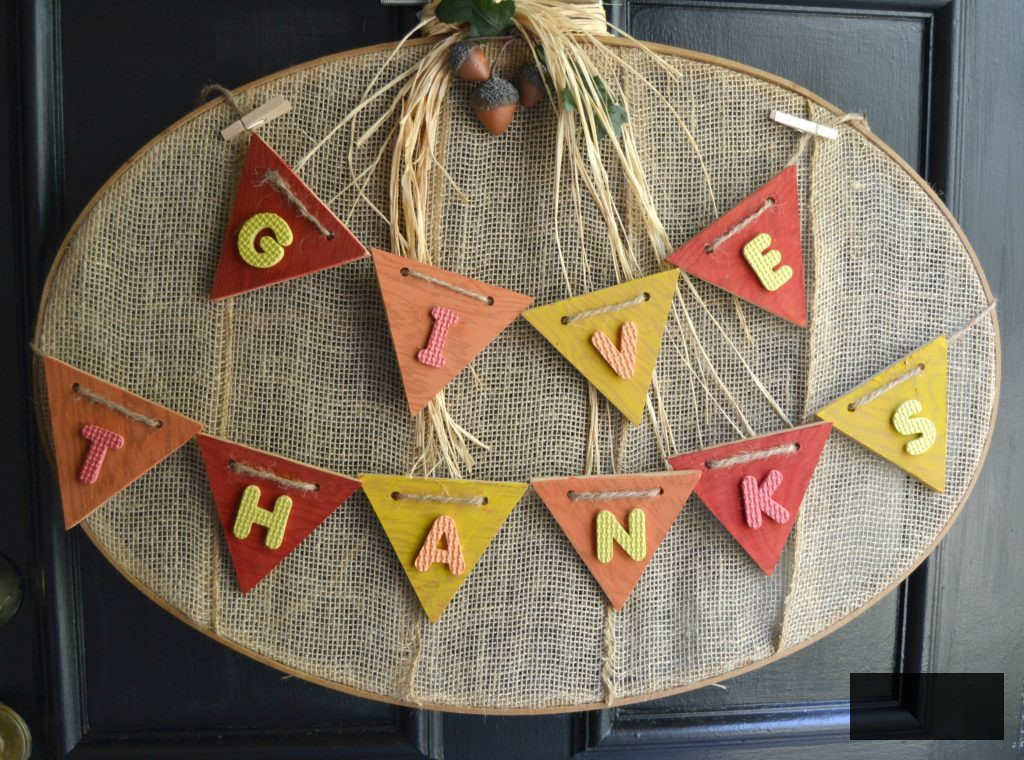 If you are searching for some enjoyable autumn crafts for children, click here to discover fun crafts that your kids can make for the lovely fall season.