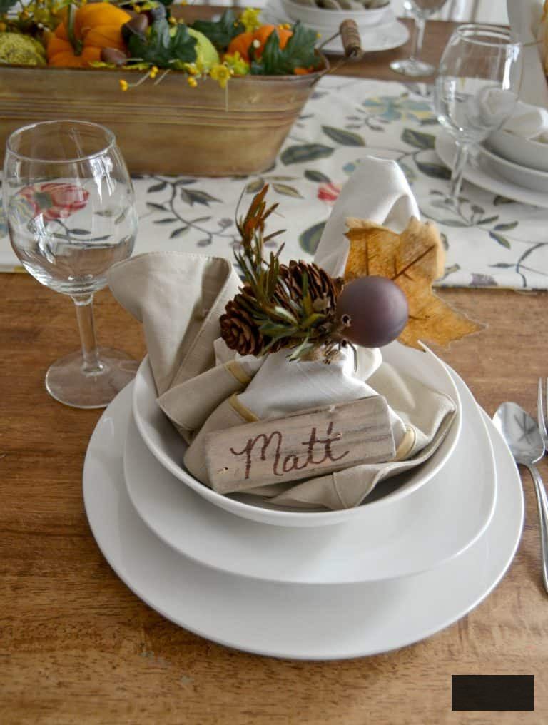 If you aim to create a lovely Thanksgiving Tablescape this year, click over to view this simple nature inspired Thanksgiving Tablescape.