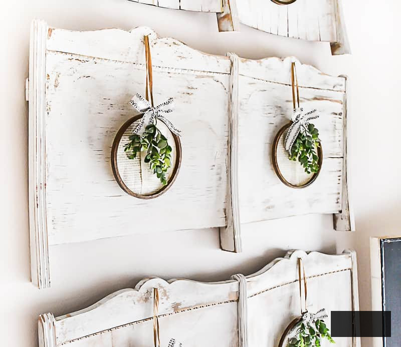 Are you looking for an easy way to create a spring wreath? Click over to see how easy it is to make with embroidery hoops and old book pages!