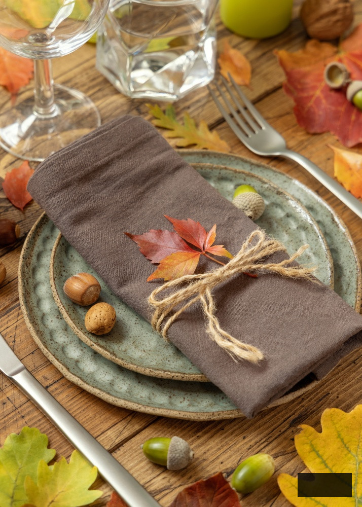 Autumn rustic table setting