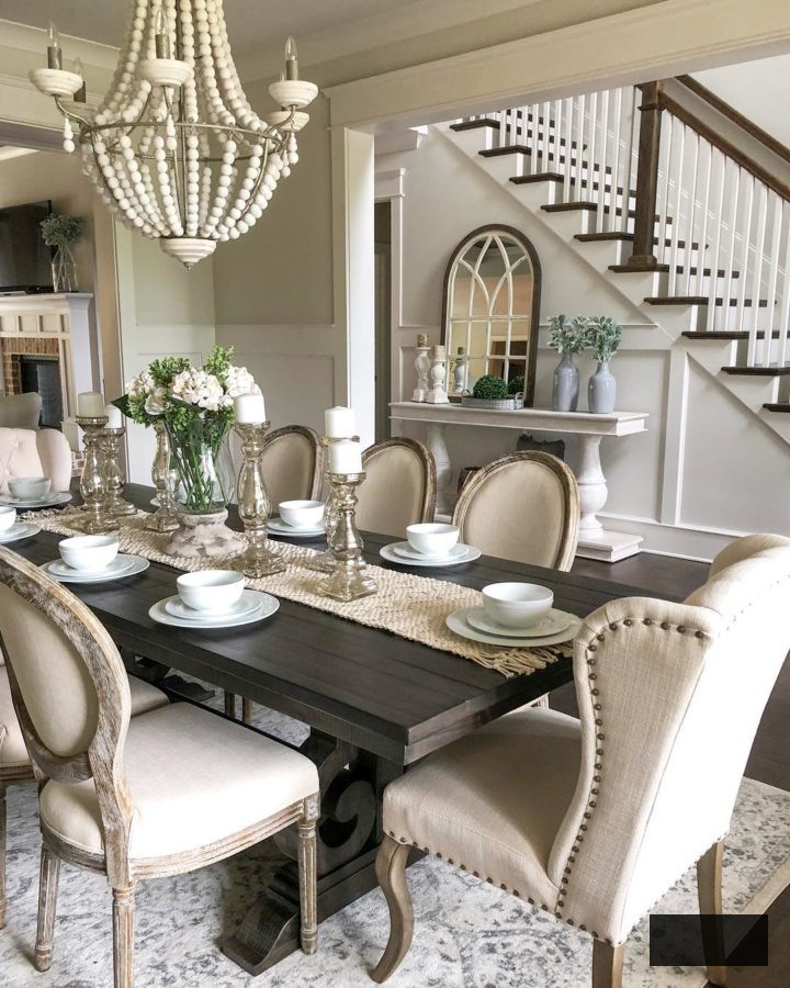 French country chic dining room