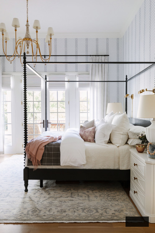 Four Poster Bed in Master Bedroom