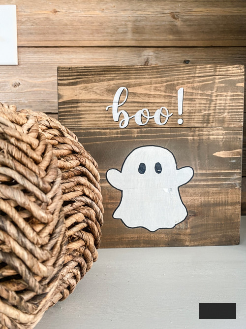 Craft a DIY Halloween Ghost Sign with this simple guide! Ideal for Halloween decor, personalize it to match your style. Fun, easy, and cost-effective!
