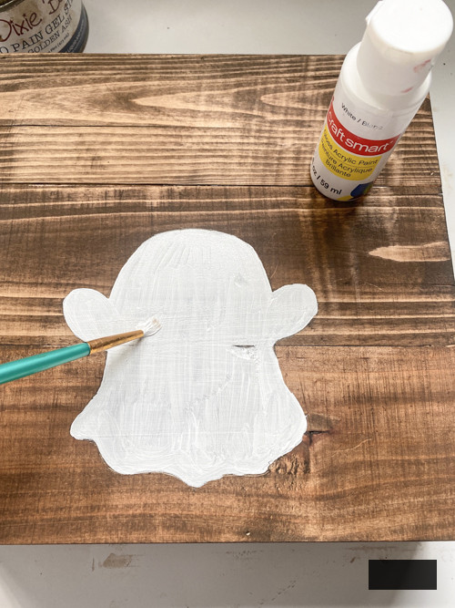 Craft a DIY Halloween Ghost Sign with this simple guide! Ideal for Halloween decor, personalize it to match your style. Fun, easy, and cost-effective!