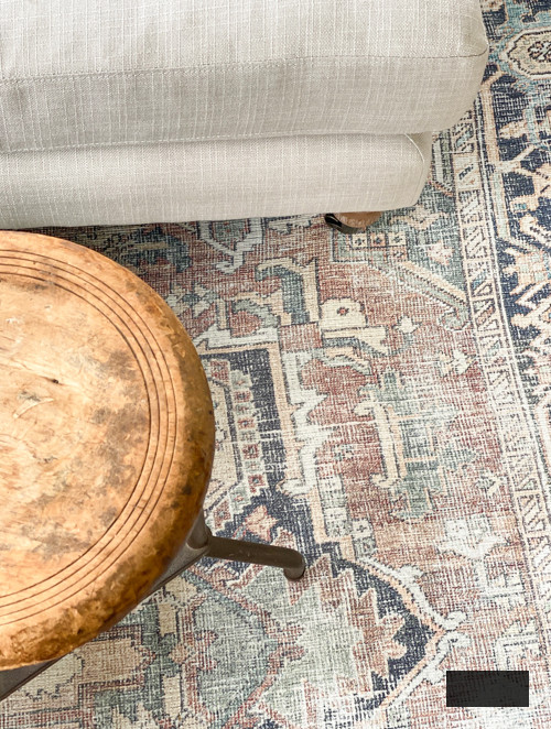 The finest vintage rugs from Boutique Rugs add timeless charm to any room. Discover my top selections and other vintage-style options with an exclusive discount inside!
