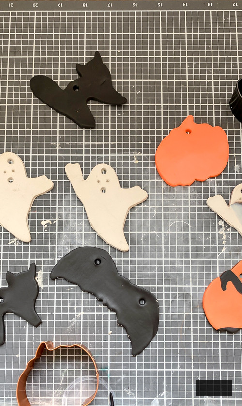 Create a spooky DIY Halloween Clay Garland with our easy step-by-step guide. Perfect for adding a handmade touch to your Halloween decorations this season!