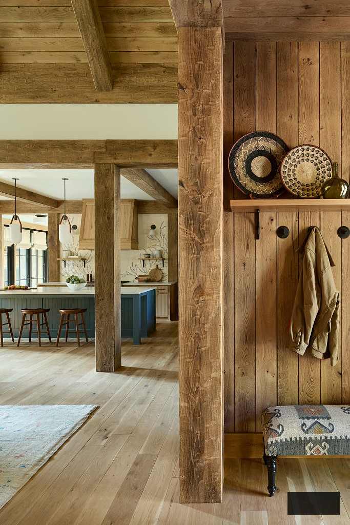 rustic lodge home in Oregon