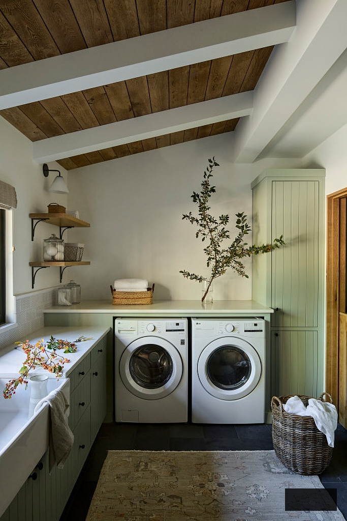 Sherwin Williams Oyster Bay paint in laundry room