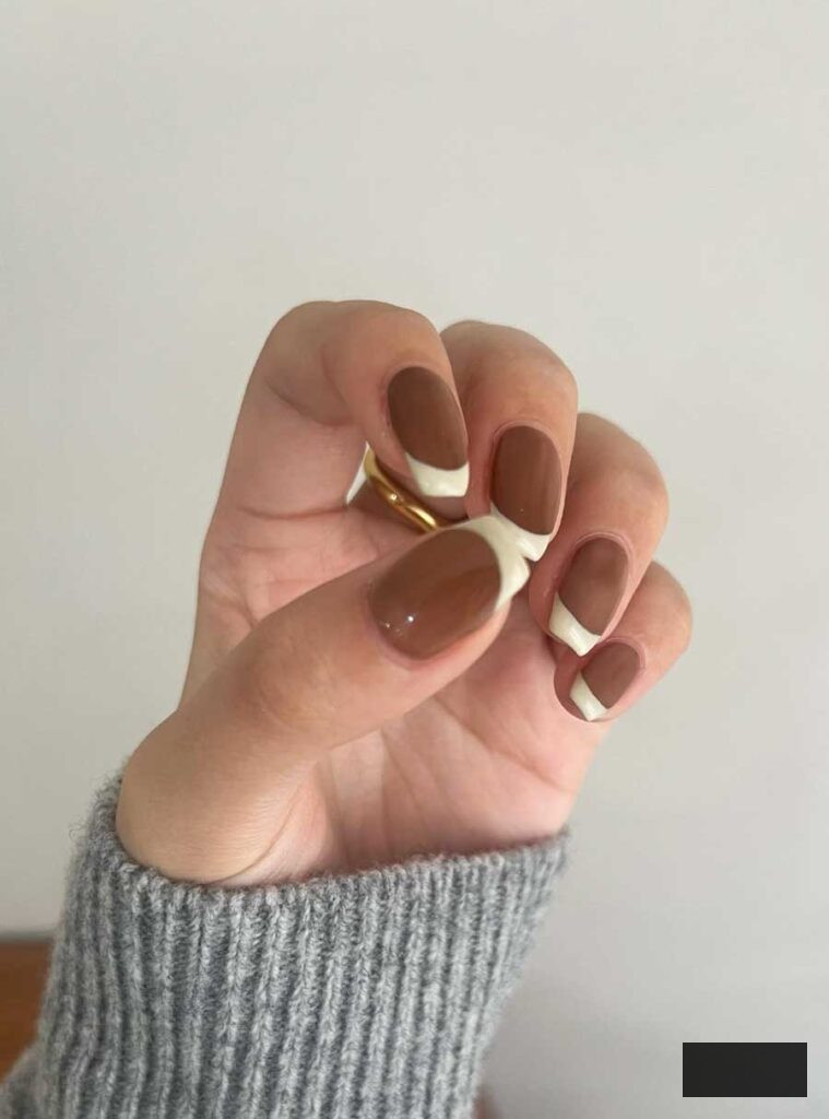brown and beige fall academia nails