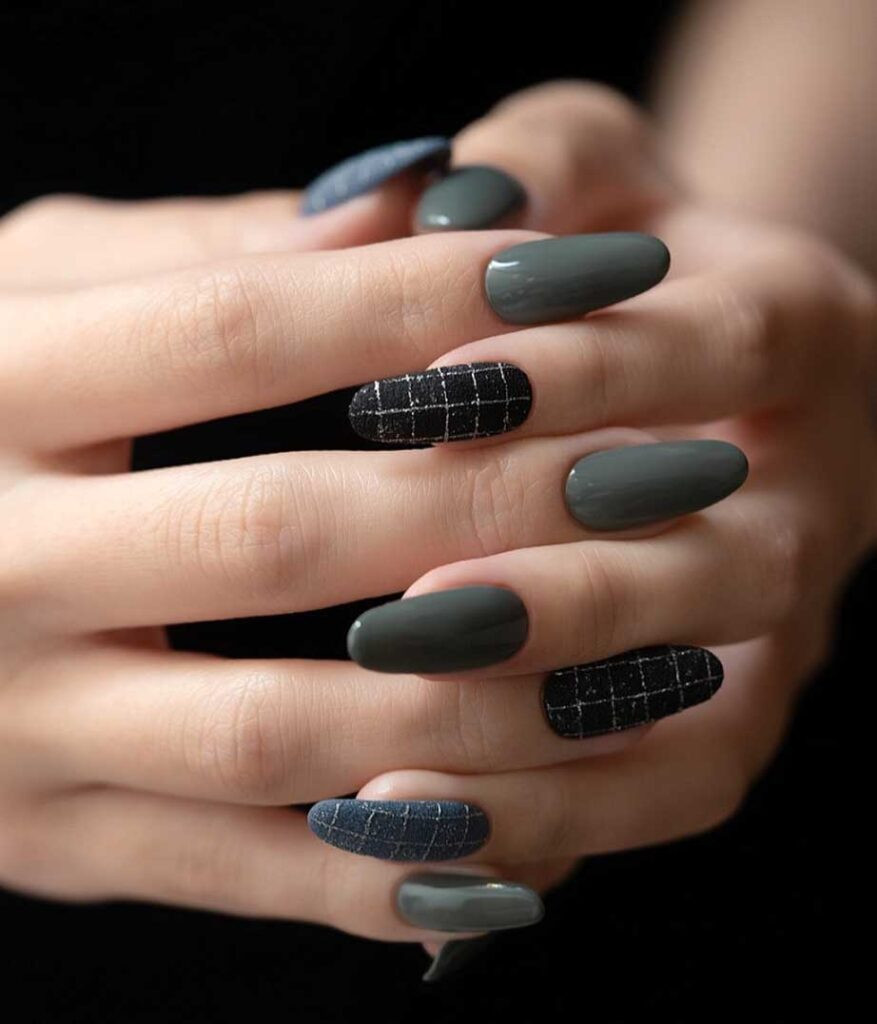 black white and green dark academia nails for autumn and winter