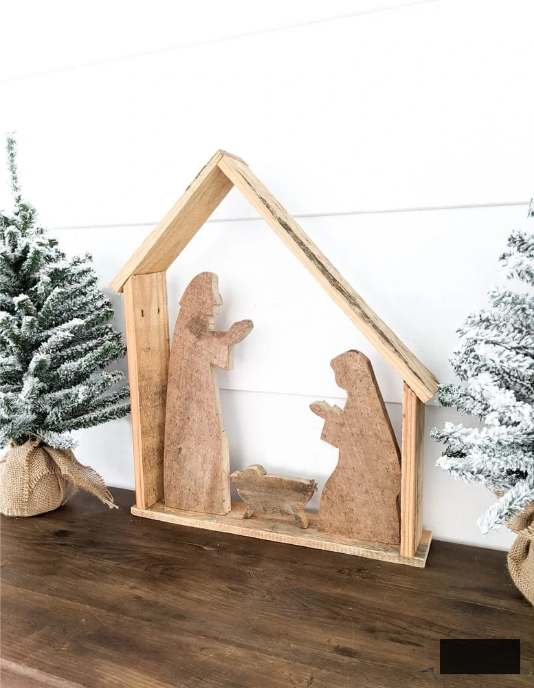These DIY Nativity Set Concepts are enjoyable, significant, and simple to create! Get inspired to make a special handmade nativity for your Christmas decorations.