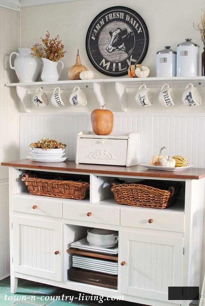 cozy fall decorating in kitchen