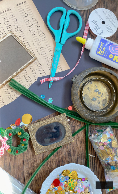 Discover how to create DIY Pipe Cleaner Wreaths with this easy step-by-step guide! Ideal for decorations, gift tags, and festive décor.
