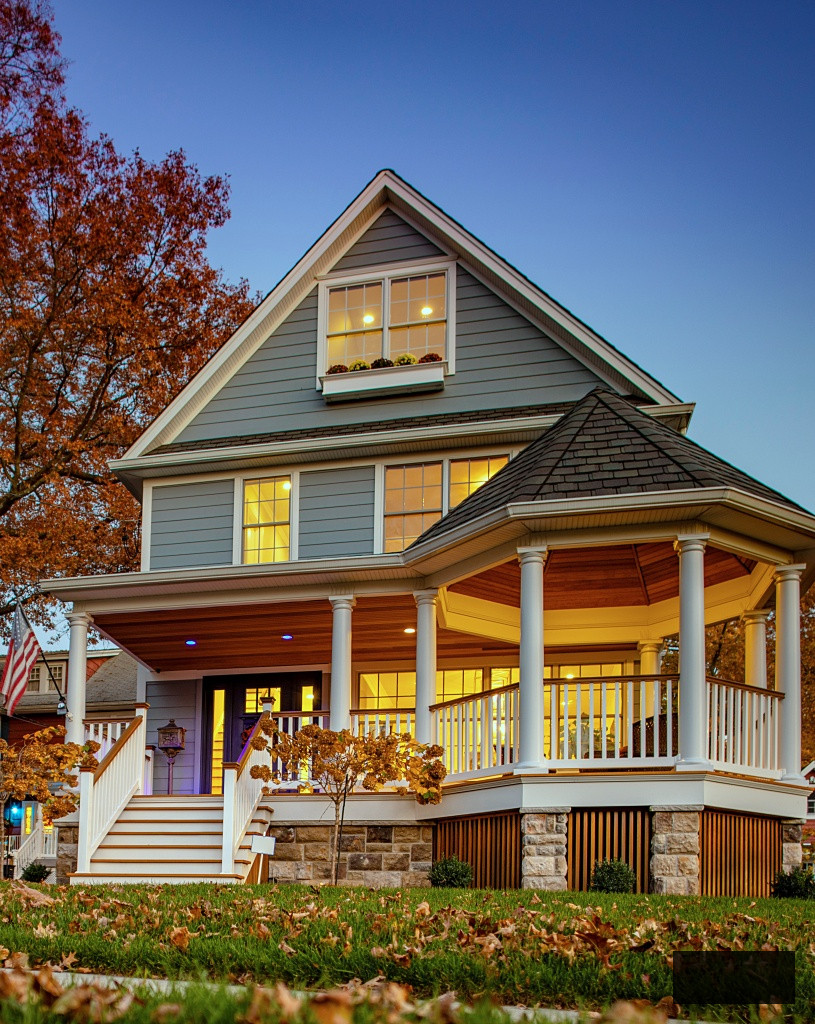 Victorian home fall curb appeal