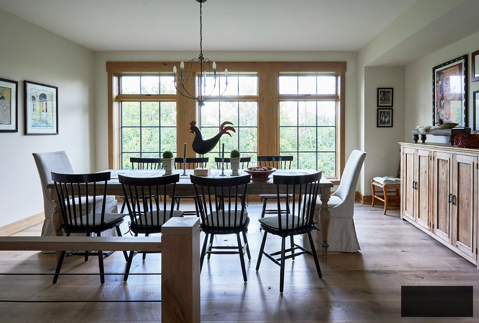 rustic farmhouse dining room