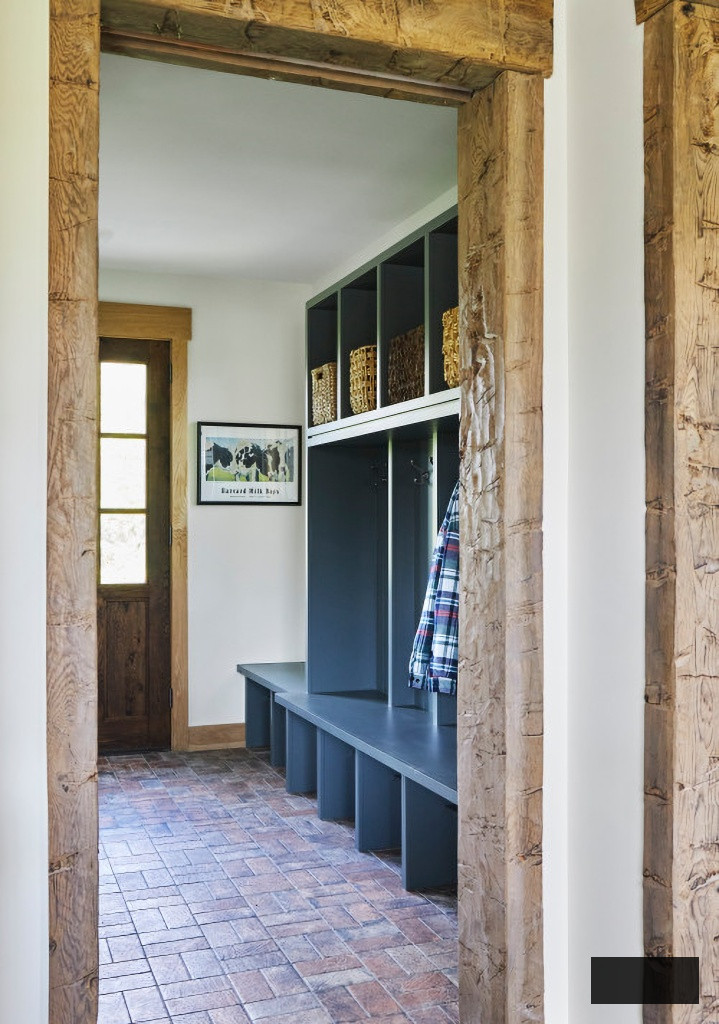 country style mudroom