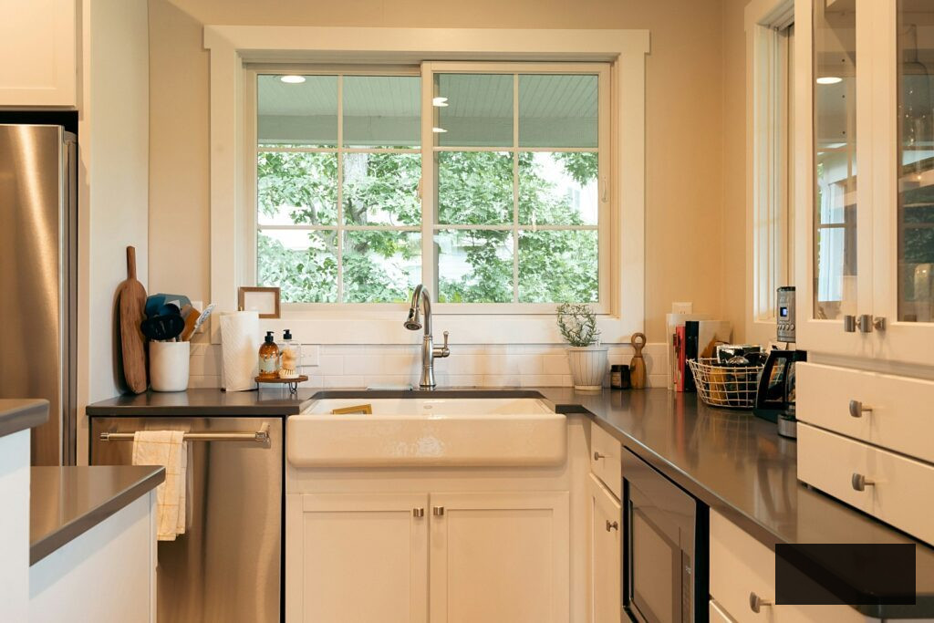 farmhouse style kitchen