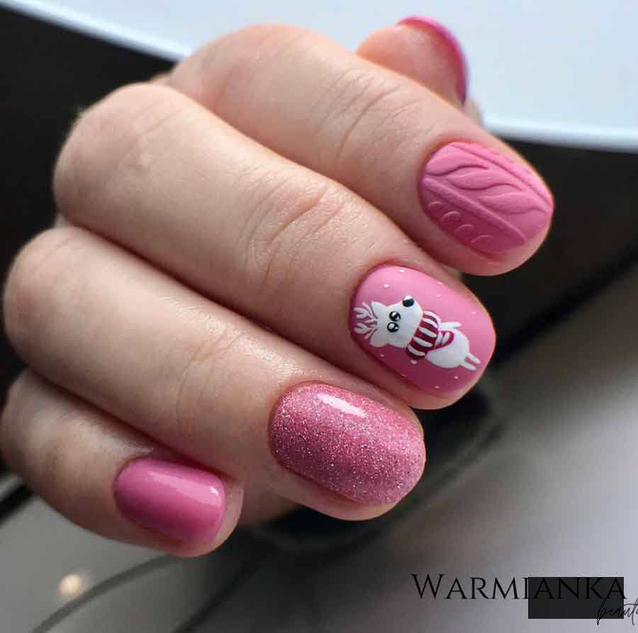 adorable short pink holiday nails