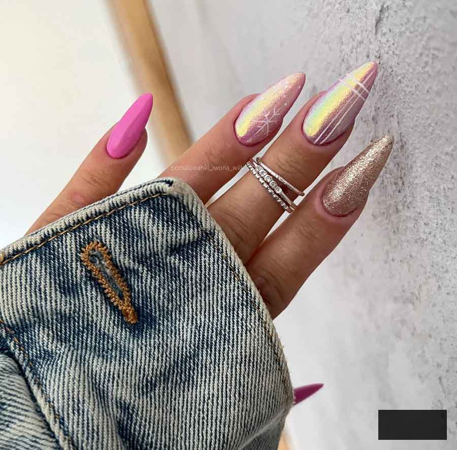 glitter gold holiday nails