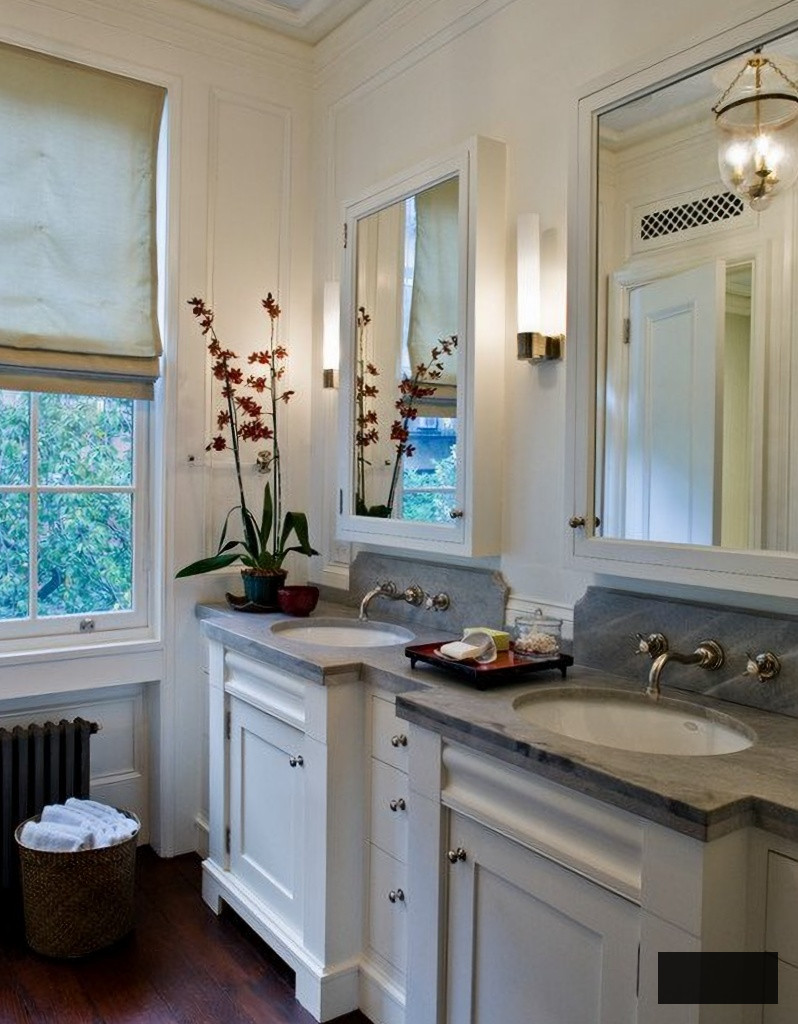 townhouse bathroom