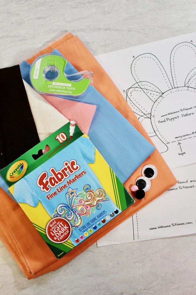  Faça uma cópia do padrão de costura grátis para fantoches de mão DIY para crianças. | Welcome to Nana's #WelcometoNanas #Hand #Puppet #Free #Sewing #Pattern #Kids #Craft #DIY