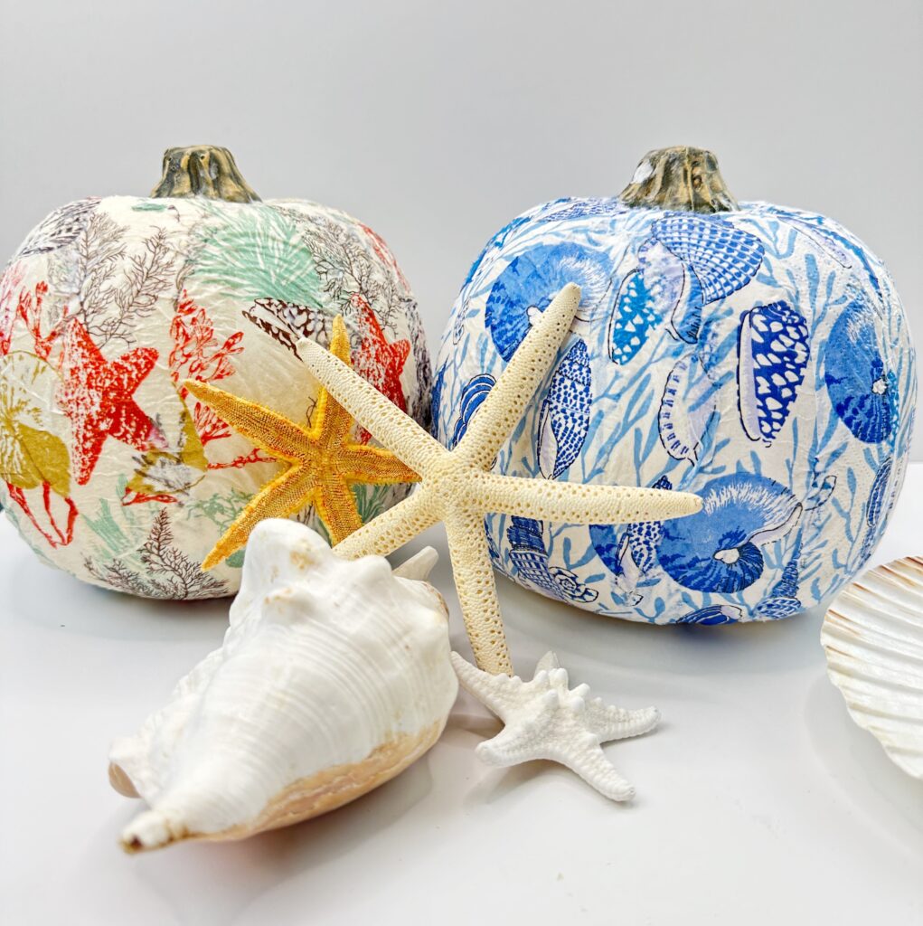 Como fazer decoupage em abóboras com guardanapos