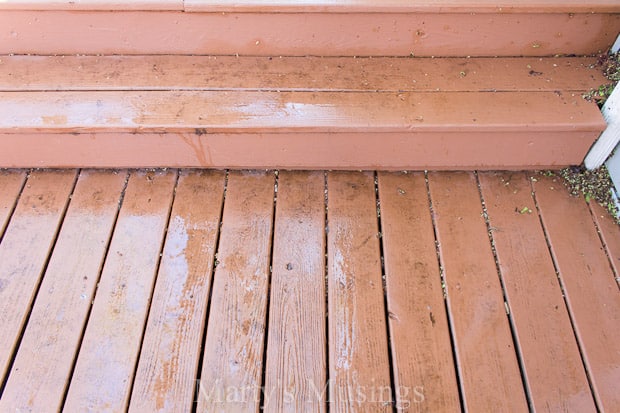 Produto de restauração Behr Deckover em close