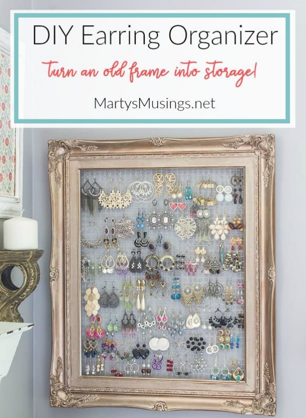 Organizador de brincos DIY em moldura vintage com arame para galinheiro