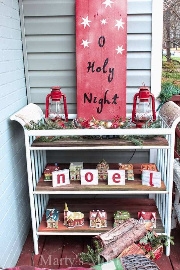 placa O Holy Night com letras de vinil reaproveitada de madeira antiga
