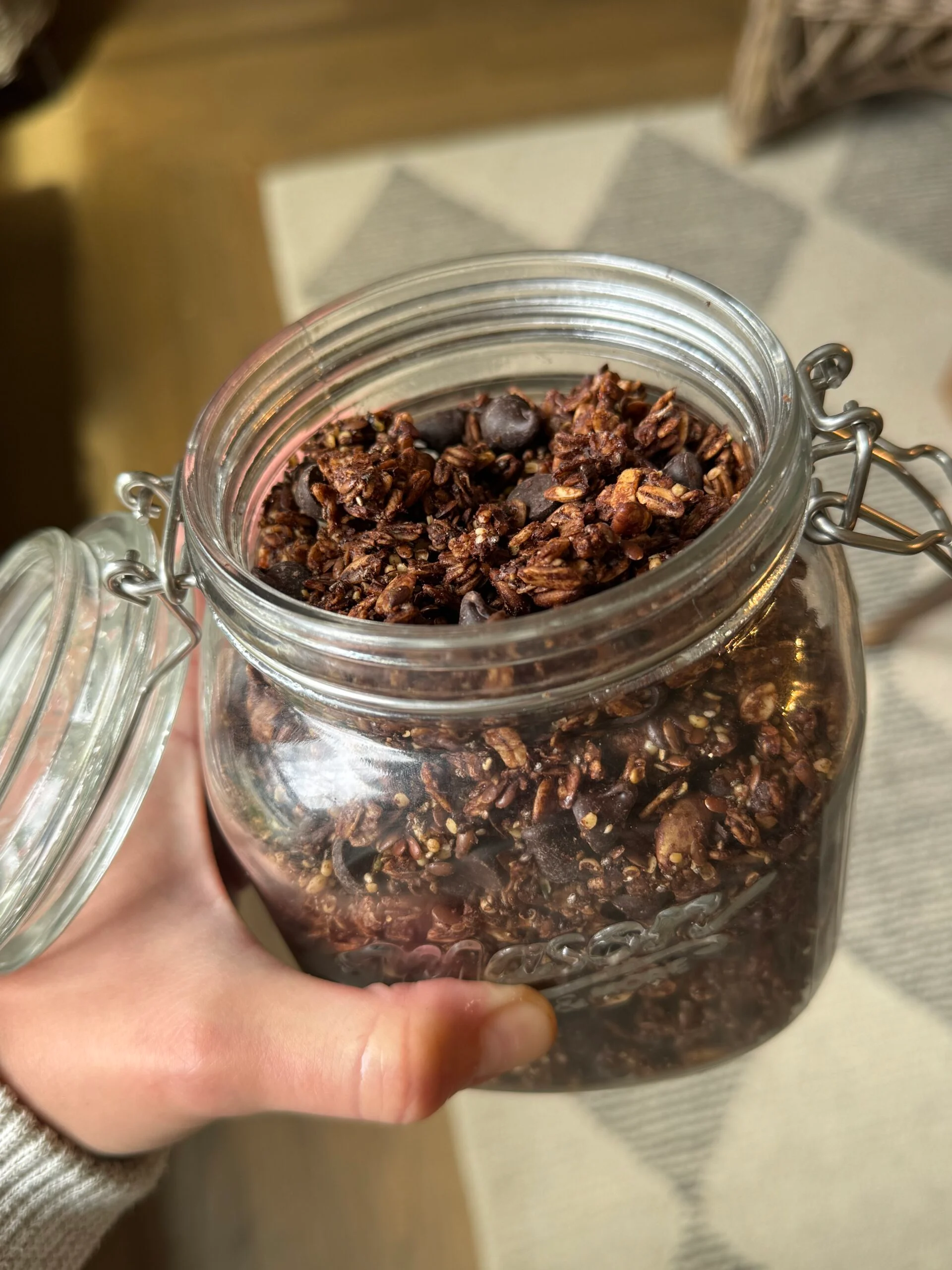 Receita de granola caseira saudável rica em proteínas