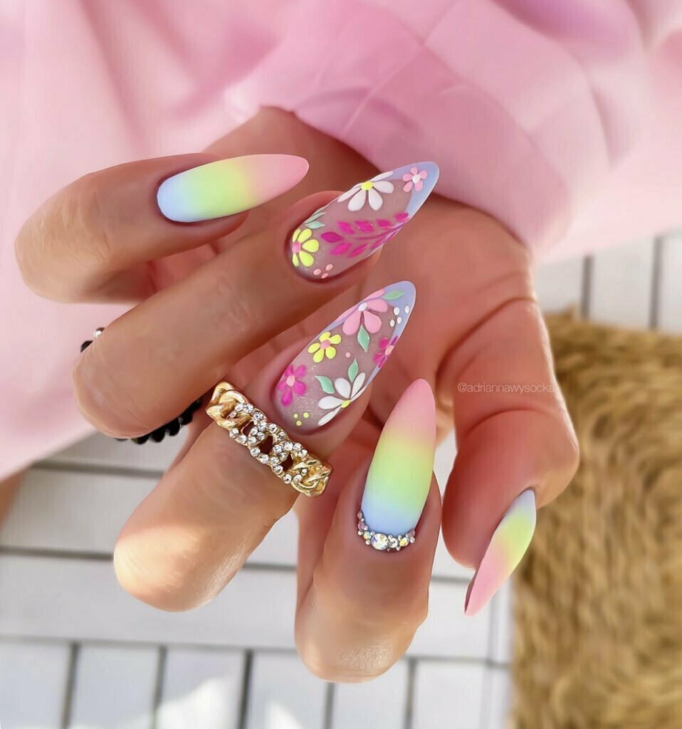 Unhas de verão brilhantes