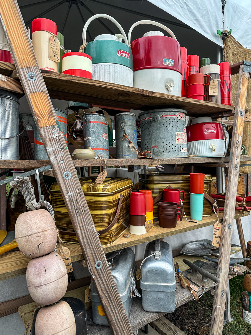 Explore my vintage booth from the Lucketts Spring Market. It's one of the trendiest vintage markets on the East Coast! #vintage #vintagedecor vintage termoses