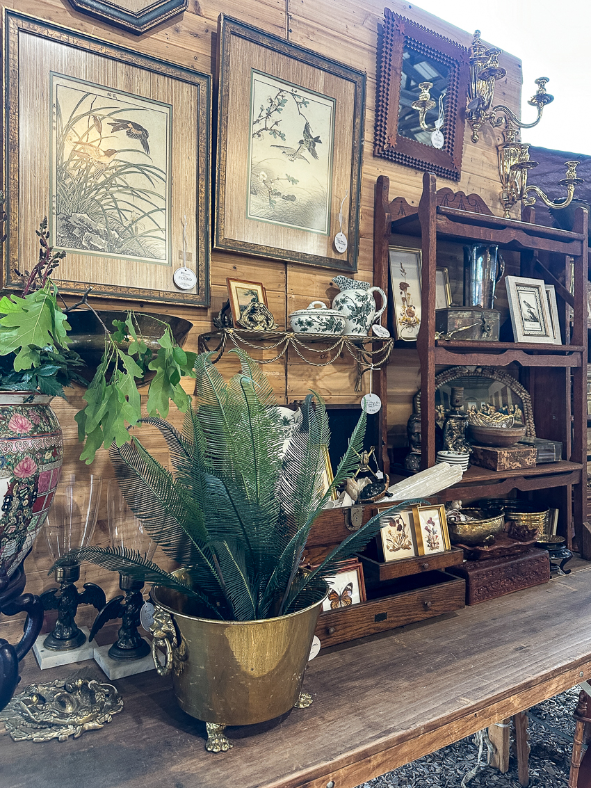Explore my vintage booth from the Lucketts Spring Market. It's one of the trendiest vintage markets on the East Coast! #vintage #vintagedecor lucketts spring market, vintage display
