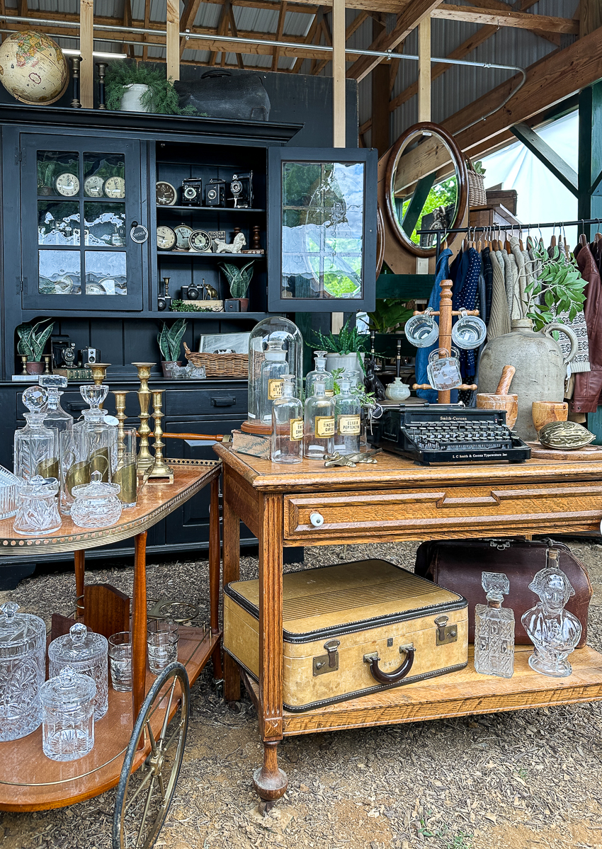 Explore my vintage booth from the Lucketts Spring Market. It's among the trendiest vintage markets on the East Coast! #vintage #vintagedecor lucketts spring market vintage showcase