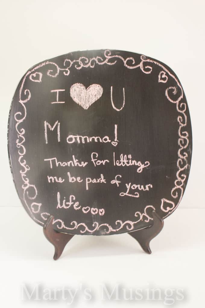 Artesanato para o Dia das Mães com tinta de quadro-negro para vidro de Marty's Musings