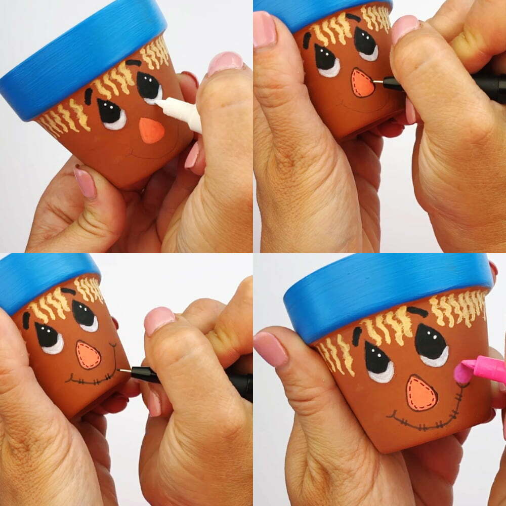 Passos para completar este artesanato de vaso de flores espantalho para o Dia de Ação de Graças - adicione os brancos aos olhos, detalhes no nariz e boca, e depois círculos rosa nas bochechas