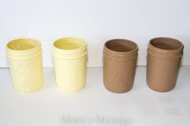Uma xícara de café, com pote e design