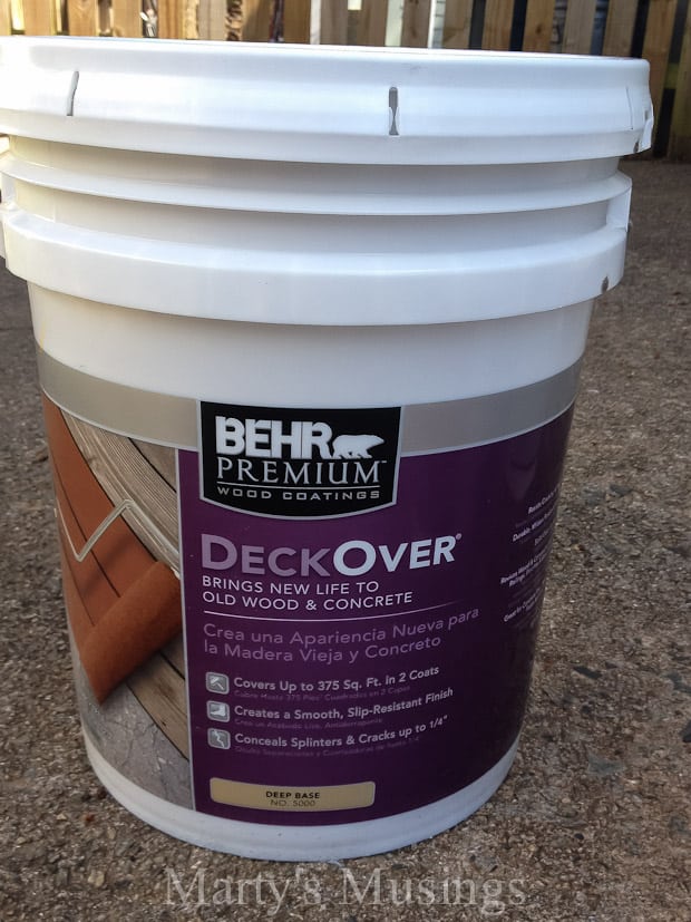 Foto de Restauração de Deck de Madeira com Behr Premium Deckover® - Marty's Musings