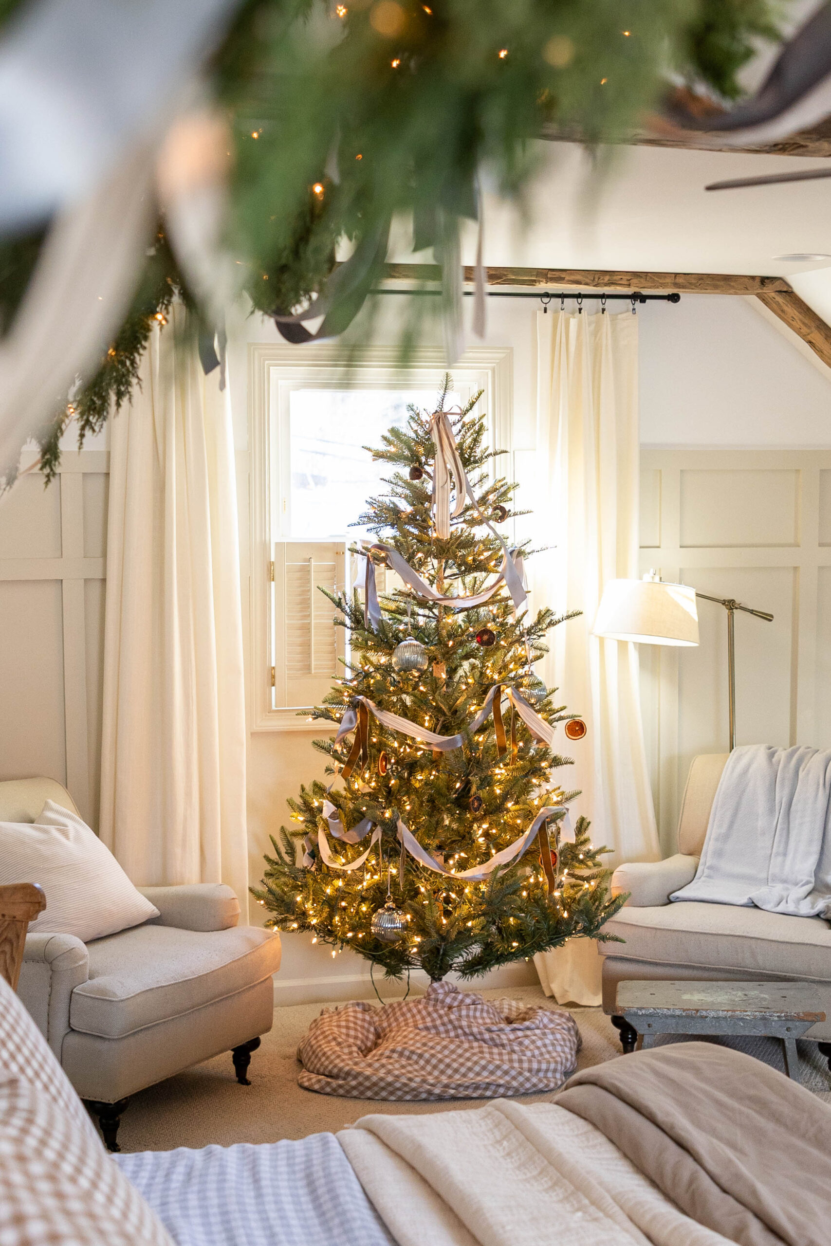 Árvore de Natal no quarto