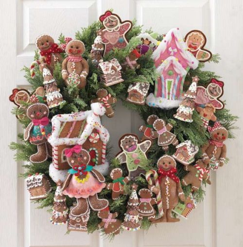 Guirlanda de Natal de Biscoito de Gengibre do razchristmas.blogspot.com em uma porta branca.