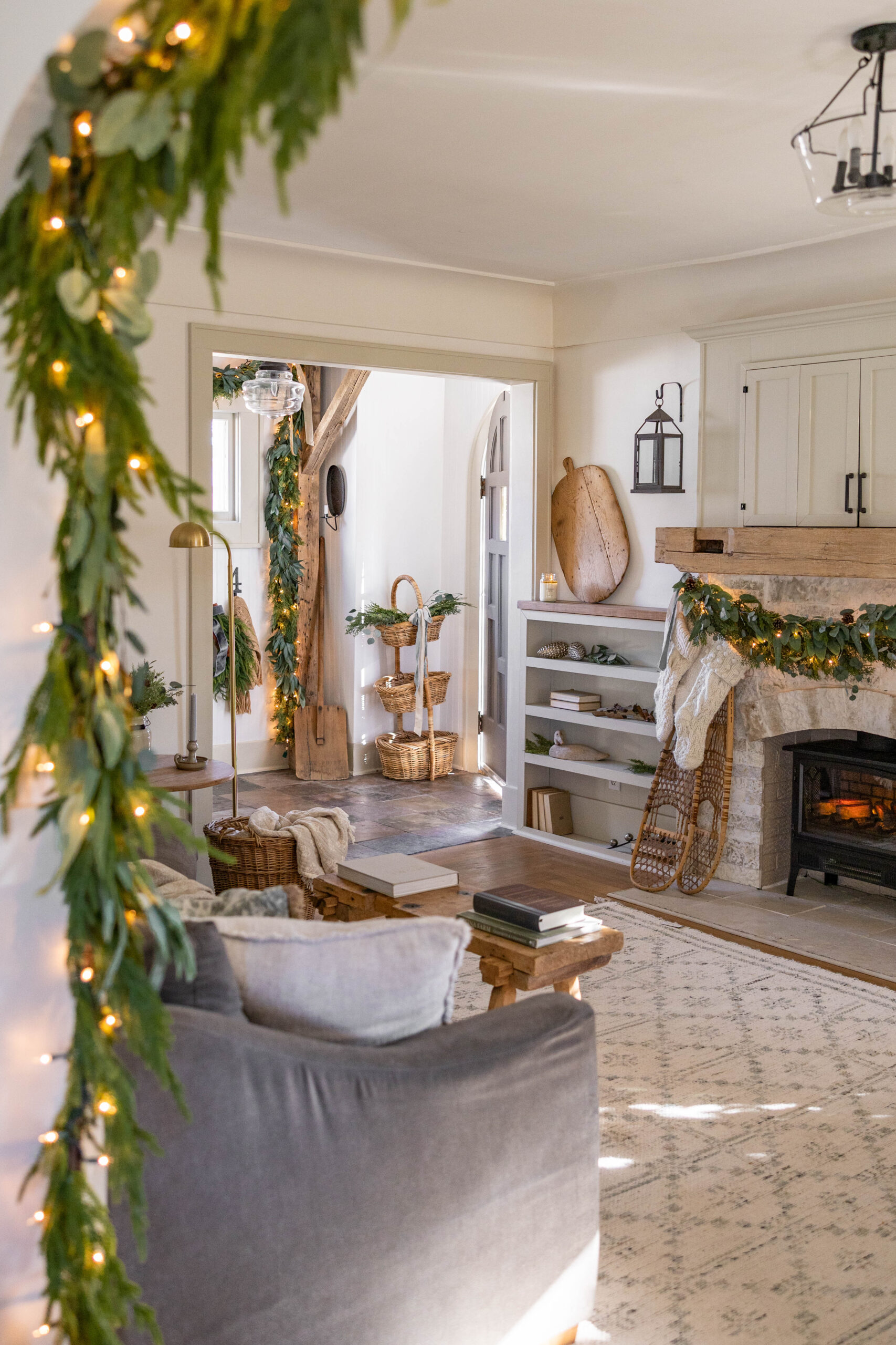 Sala de estar com decoração de Natal