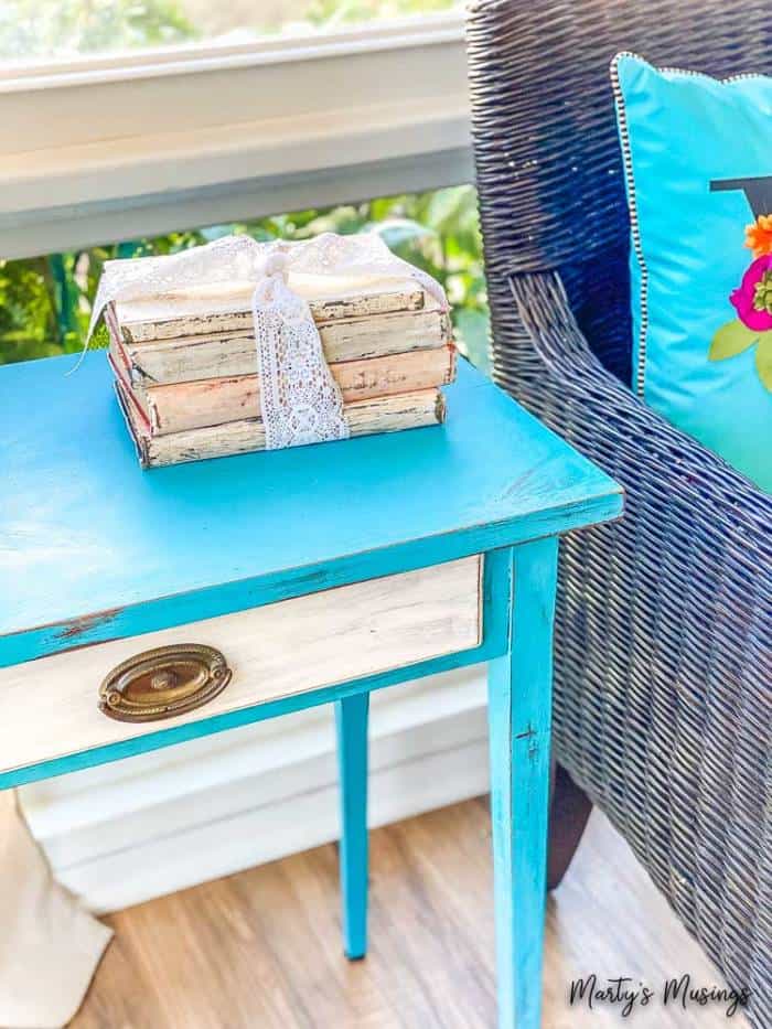 como pintar livros antigos com tinta chalk